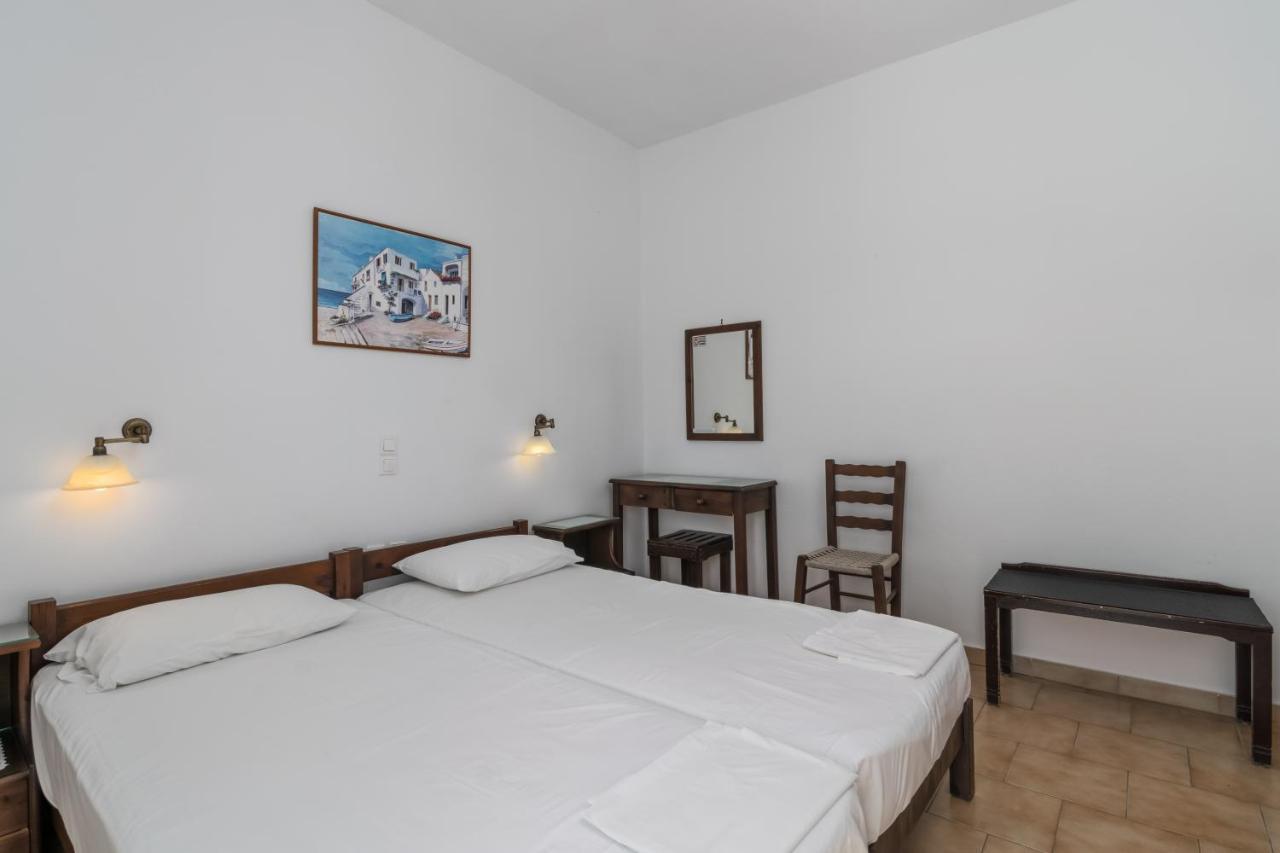 Tilemachos Rooms & Studios Adámasz Kültér fotó